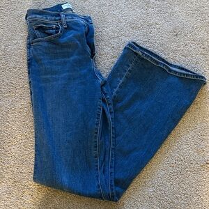 Abercrombie & Fitch Ultra High Rise Flare Jeans (2 Long)